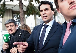 Alberto González Amador