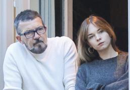 La despedida de soltera de Stella del Carmen: vestida de novia, sin Banderas pero con su madre, Melanie Griffith