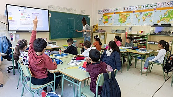 El Gobierno bajará ratios en las clases con más alumnos en desventaja