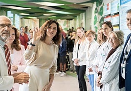 Isabel Díaz Ayuso este martes en el hospital Niño Jesús de Madrid