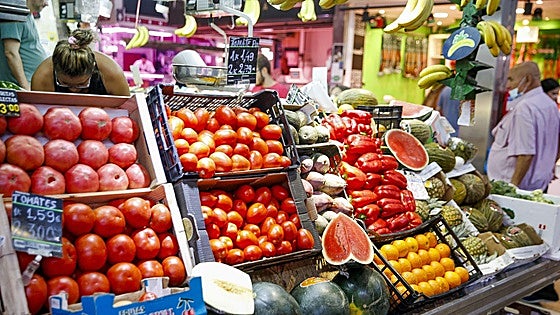 Los consumidores pagan 1.132 euros más de media al año por elegir el súper más caro