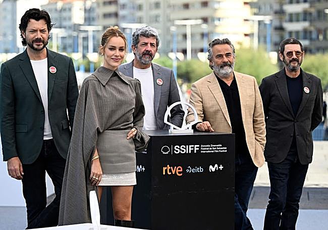 El equipo de 'Anatomía de un instante' en San Sebastián.