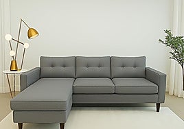 Bueno, bonito y barato: así es este sofá chaiselongue de tres plazas