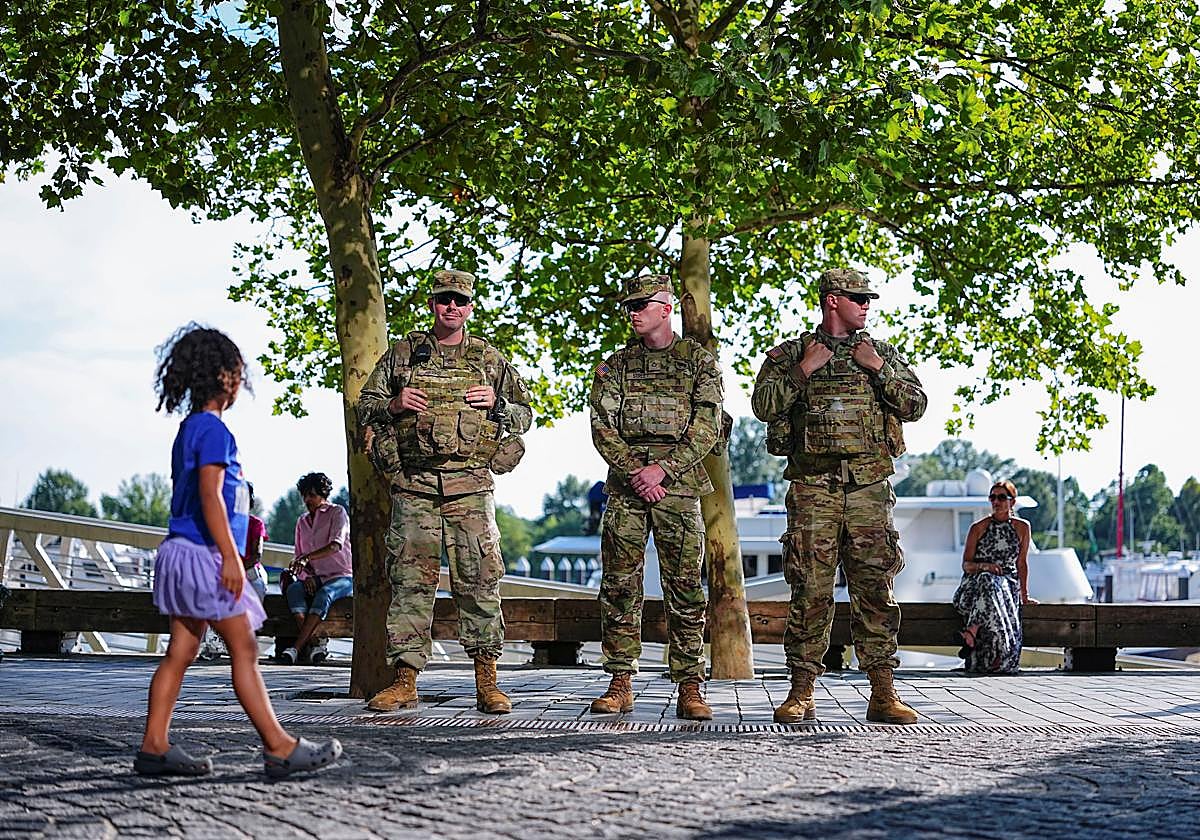 La Guardia Nacional patrulla varias ciudades de EE UU.