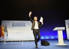 El presidente del PP; Alberto Núñez Feijóo, clausura un acto en Murcia.
