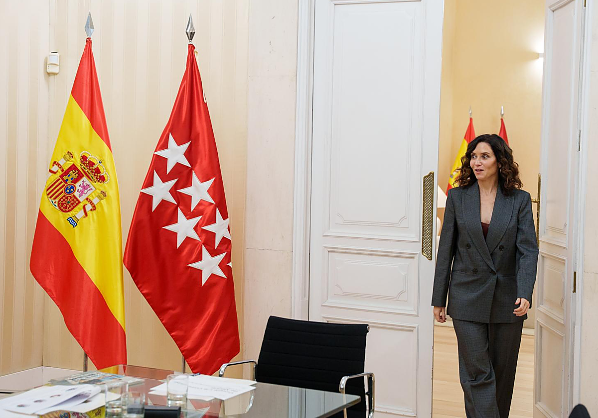 Ayuso evita avalar la crítica de Felipe VI a Israel en la ONU: «Reina pero no gobierna»