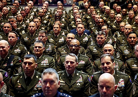 Estados Unidos convocó a todos sus generales repartidos por el mundo para una reunión este martes en la base de Quantico.