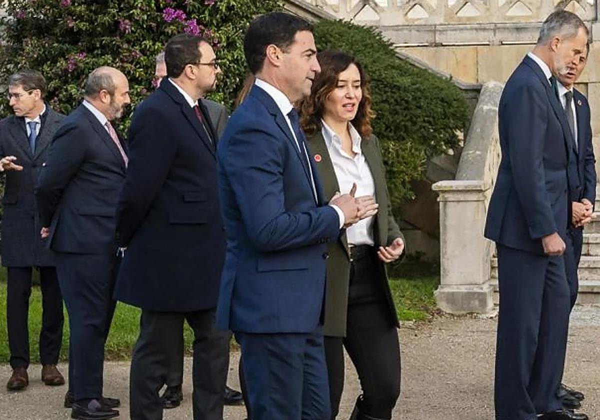 El lehendakari, Imanol Pradales, y la presidenta de la Comunidad de Madrid, Isabel Díaz Ayuso