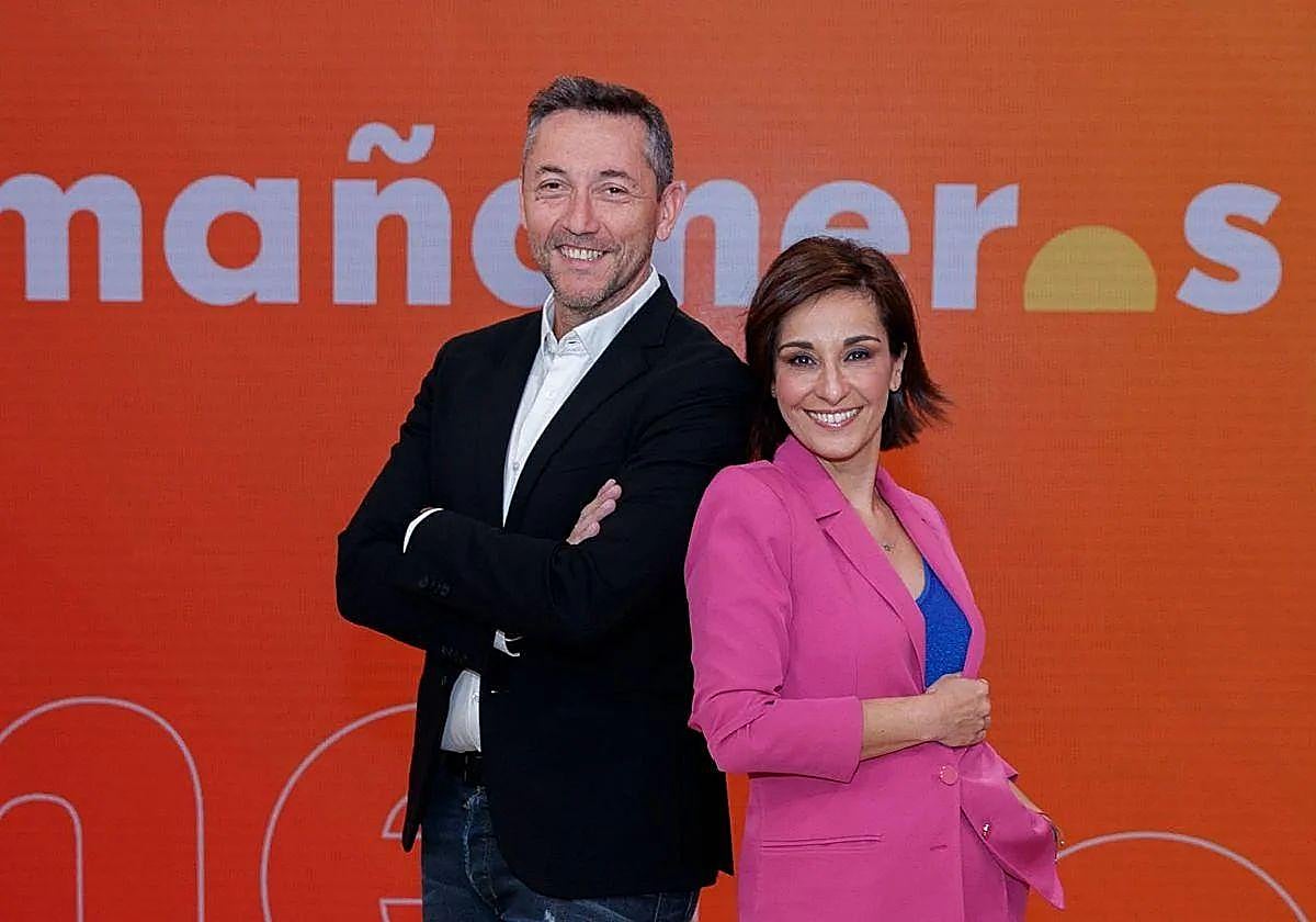 Javier Ruiz y Adela González.