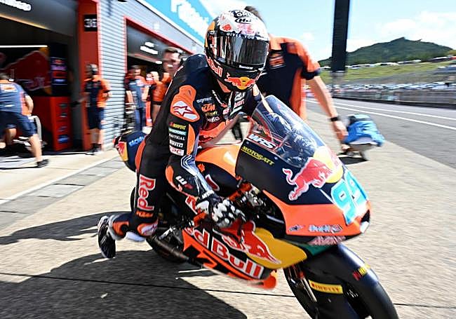 José Antonio Rueda, líder de Moto3