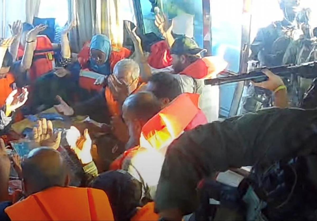 Abordaje de soldados de Israel al barco 'Florida', que forma parte de la Flotilla humanitaria.