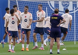 El Barcelona prepara su duelo ante el Sevilla.