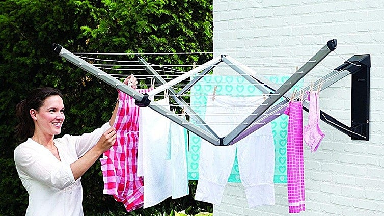 Los mejores tendederos extensibles para secar la ropa en tu terraza o balcón