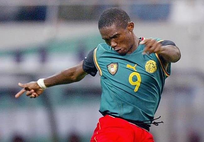 Samuel Eto'o, con Camerún.
