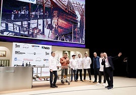 Josean Alija, Xavier Agote, Roberto Ruiz, Gorka Rico, Javier Rivero, Aitor Arregi, Pablo Loureiro y Benjamín Lana.