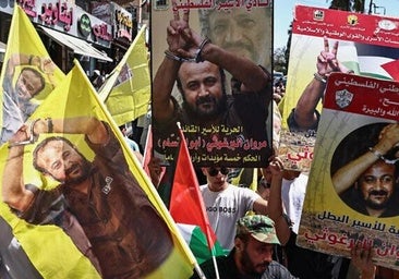 Hamás entrega a Israel la lista de presos a excarcelar y reclama los restos de dos de sus jefes militares