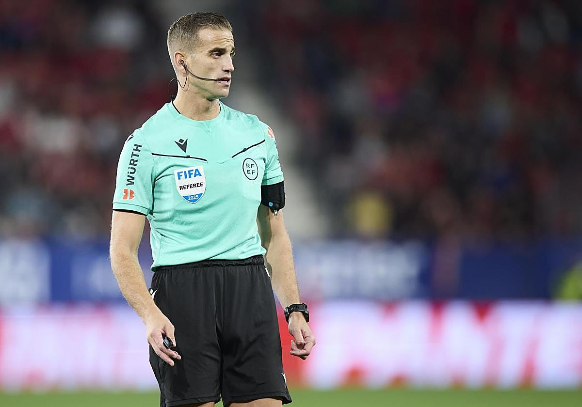 Javier Alberola Rojas, árbitro castellano-manchego.