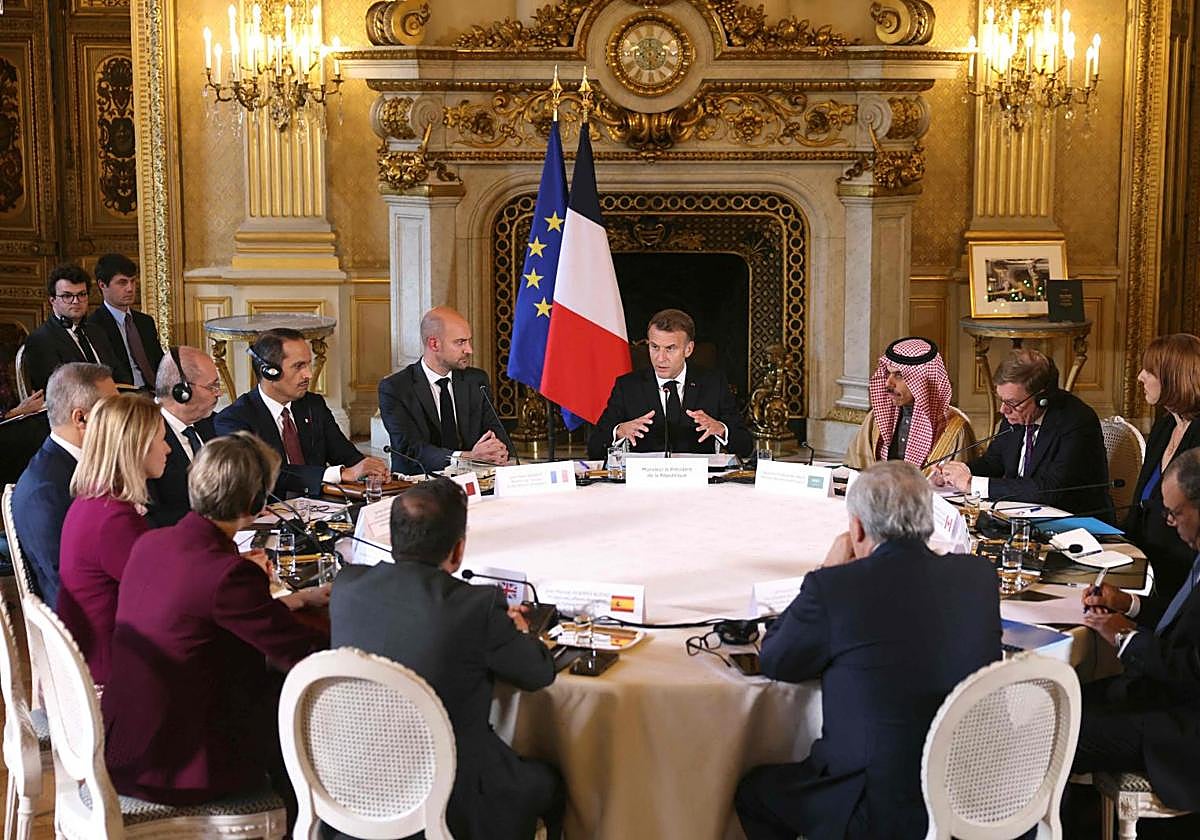 El presidente francés, Emmanuel Macron, durante una reunión ministerial este jueves en París.