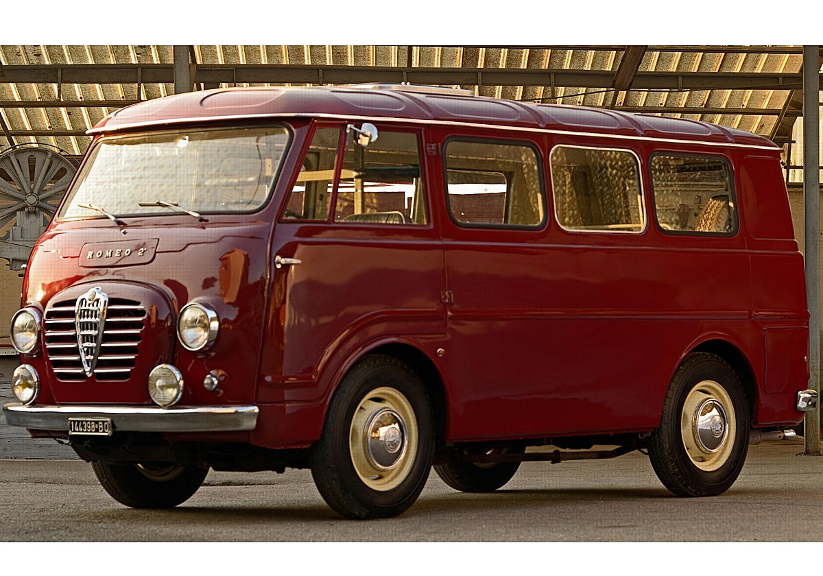 Una Romeo 2, conservada en perfecto estado, es hoy un apreciado vehículo clásico