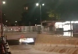 El barranco de la Saleta, desbordado a su paso por Aldaia.