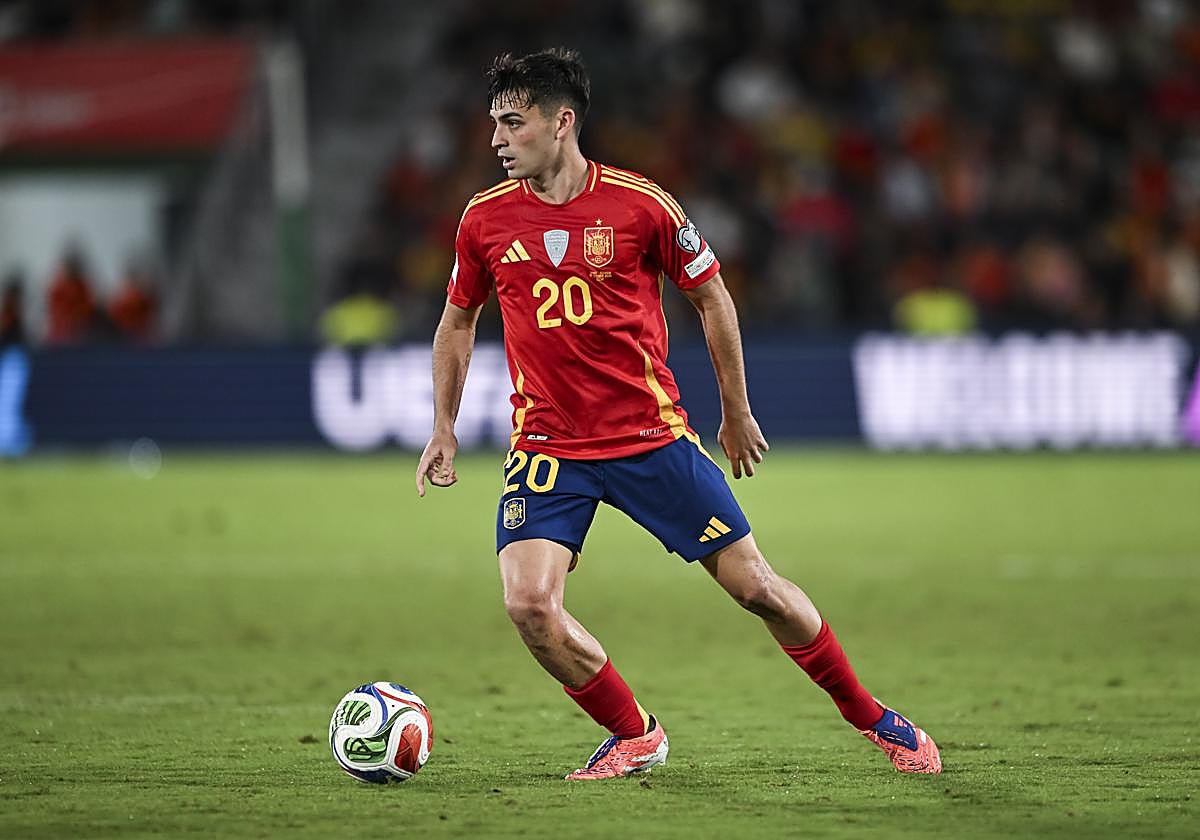 Pedri, durante el duelo entre España y Georgia.
