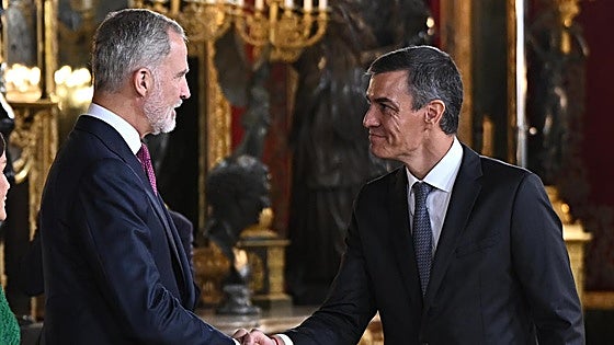 En directo I Sánchez se va de la recepción real del 12-O sin hacer los habituales corrillos con la prensa