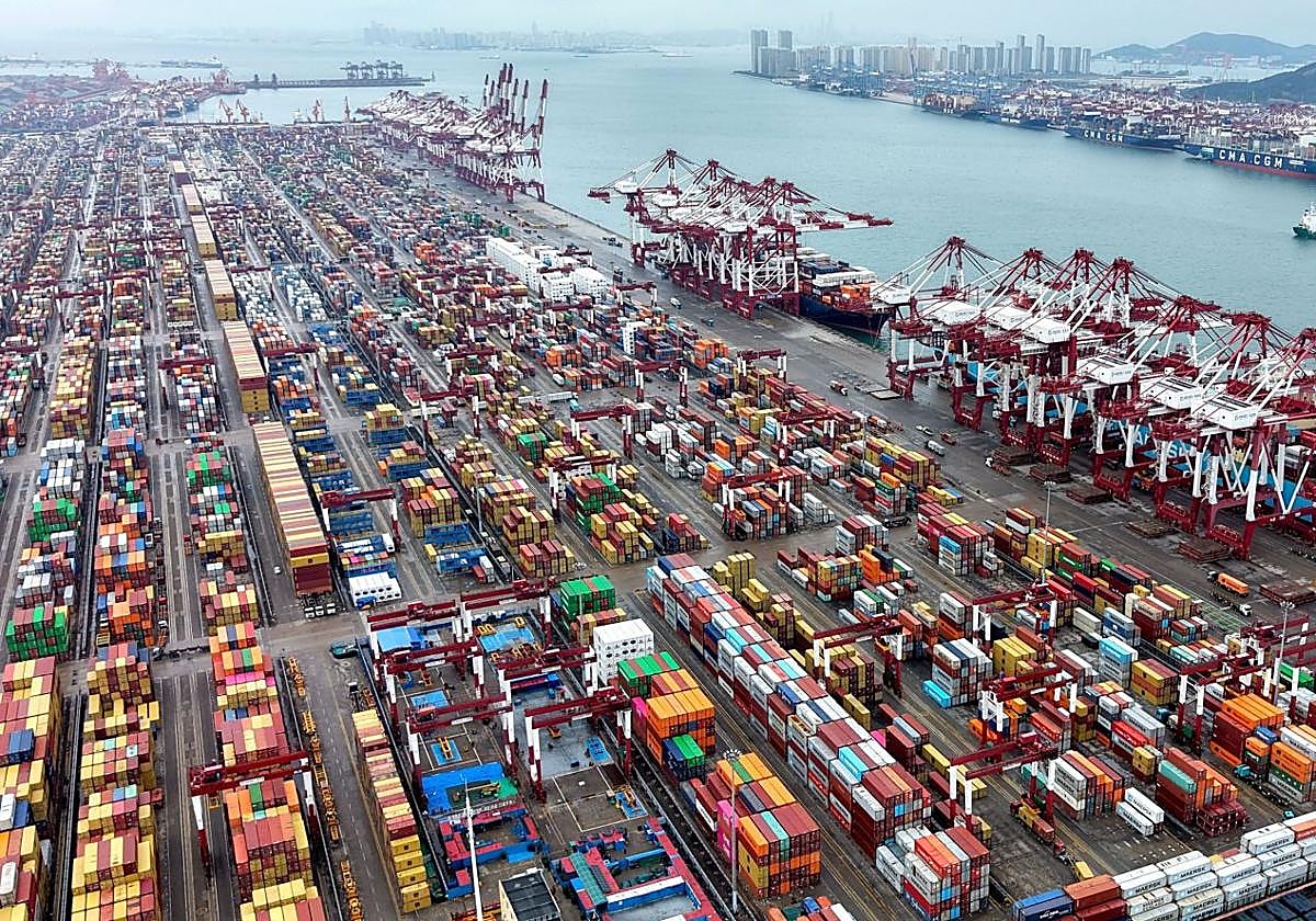 Puerto de Qingdao, en China.