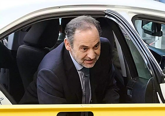 José Luis Ábalos llega al Supremo en una anterior comparecencia.