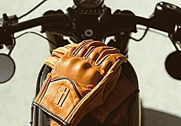 ¡Atención motero! Vas a querer estos guantes que combinan estilo, protección y comodidad