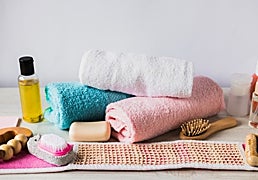 Los 5 mejores juegos de toallas para renovar tu baño con elegancia y mimarte a diario