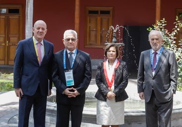 La guerra entre la RAE y el Cervantes se agrava en Arequipa