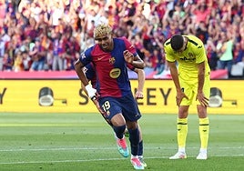 Lamine Yamal celebra un gol frente al Villarreal.