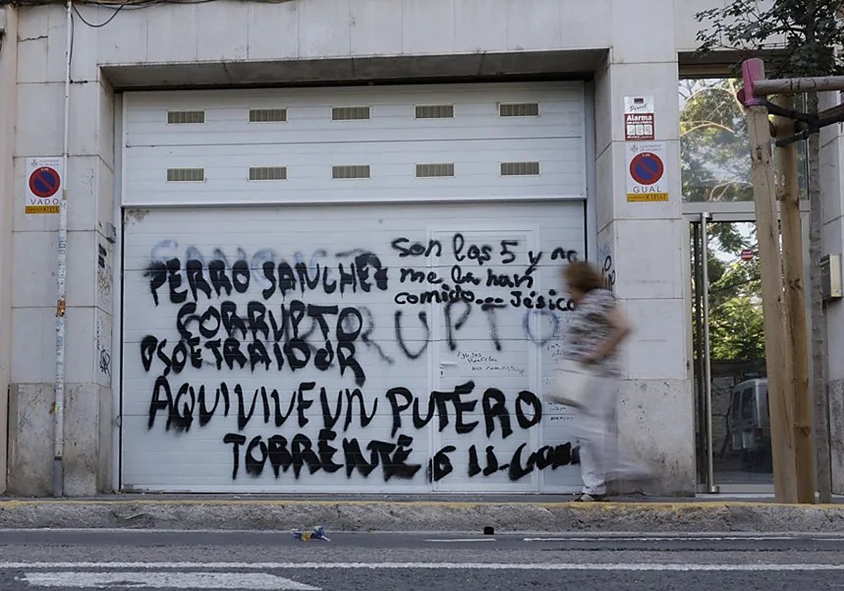 La actual vivienda de José Luis Ábalos, vandalizada.