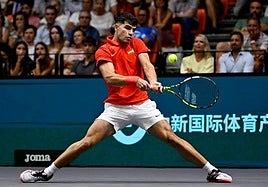 Carlos Alcaraz, durante un partido en la Copa Davis.