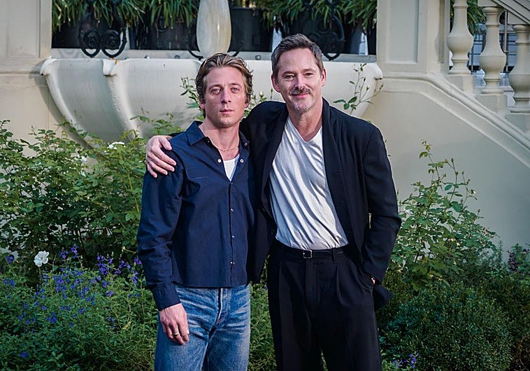 Jeremy Allen White y Scott Cooper, durante la presentación de la película en Madrid.