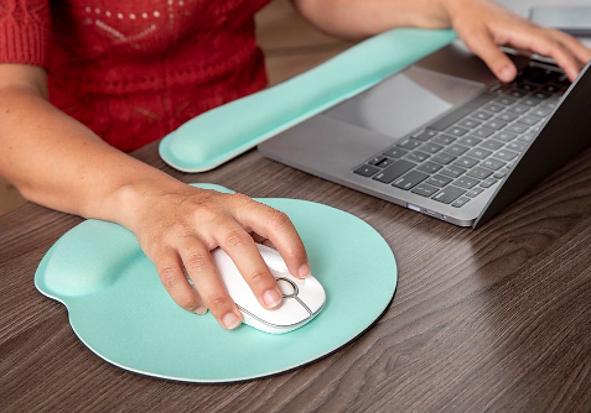 Los mejores reposamuñecas para aliviar el dolor al teclear
