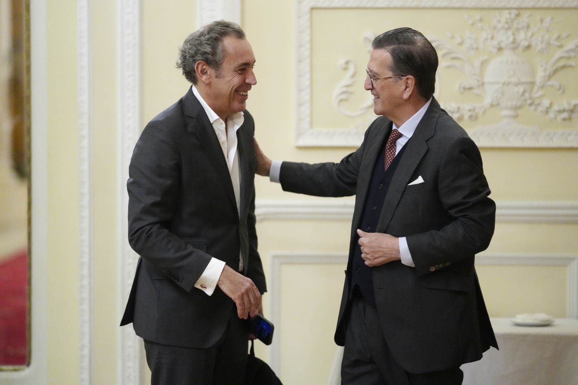 Manuel Mirat, CEO de Vocento; y Enrique de Ybarra, presidente de la Fundación Vocento y consejero del Grupo.