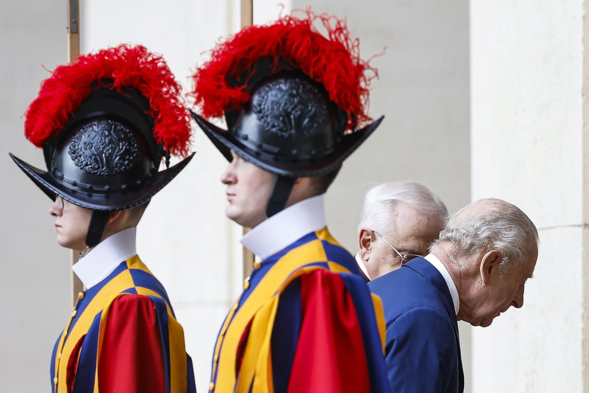 El rezo histórico del Papa y Carlos III