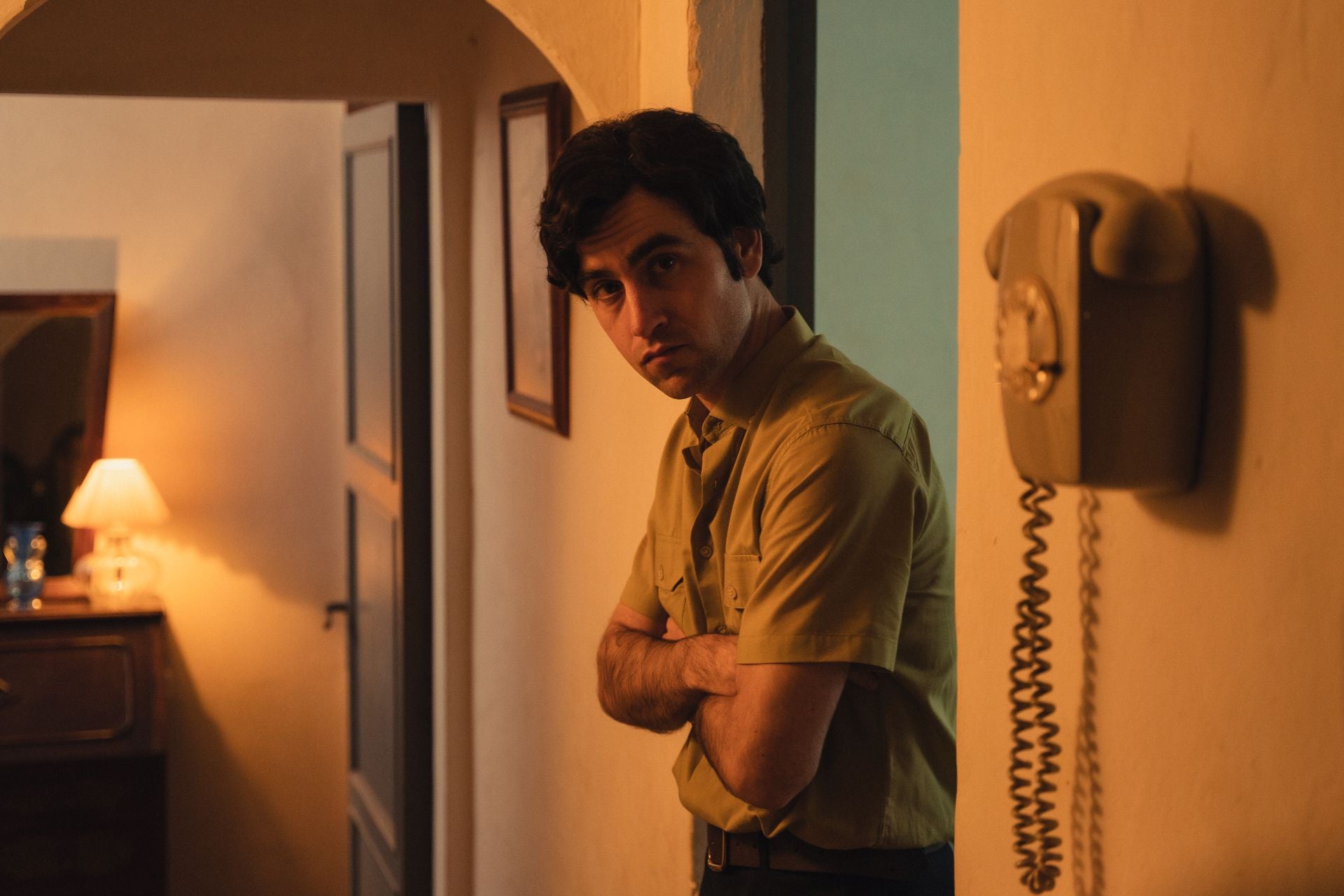 Imagen principal - Àlex Monner, Irene Escolar y Carla Díaz. 