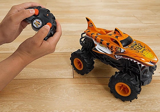 Los mejores coches teledirigidos con gran rendimiento y buen precio