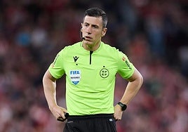 El colegiado riojano César Soto Grado será el encargado de dirigir el encuentro entre el Real Madrid y Barcelona.