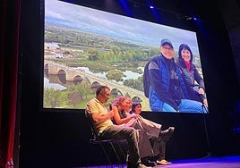 Algunos de los participantes en el homenaje de recuerdo a las víctimas de la dana.