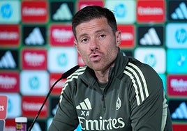 Xabi Alonso, durante la rueda de prensa previa al clásico.