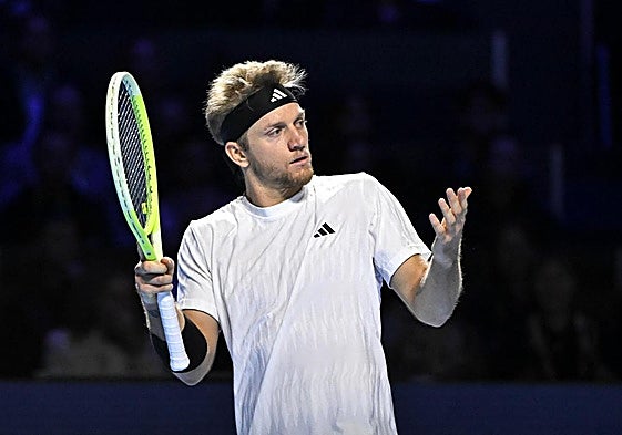 Alejandro Davidovich se lamenta durante la final