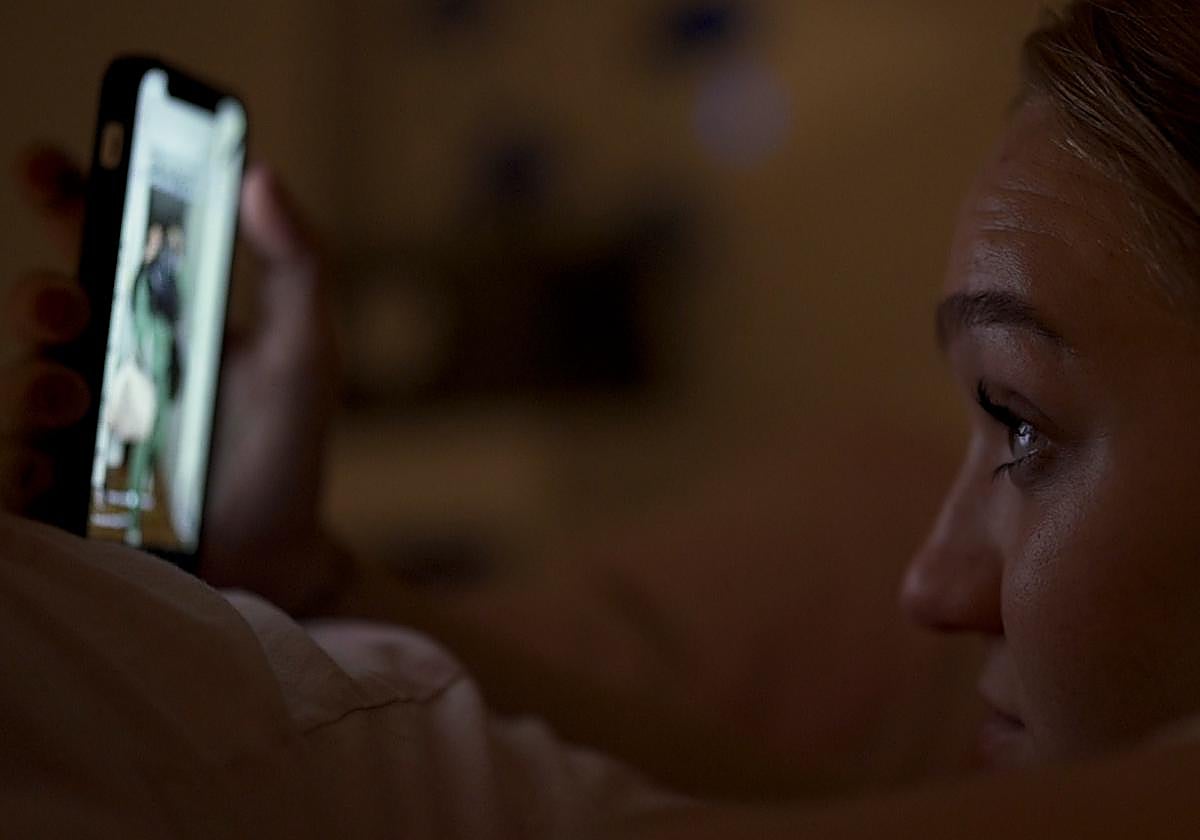 'Connected, the Invisible Trap'