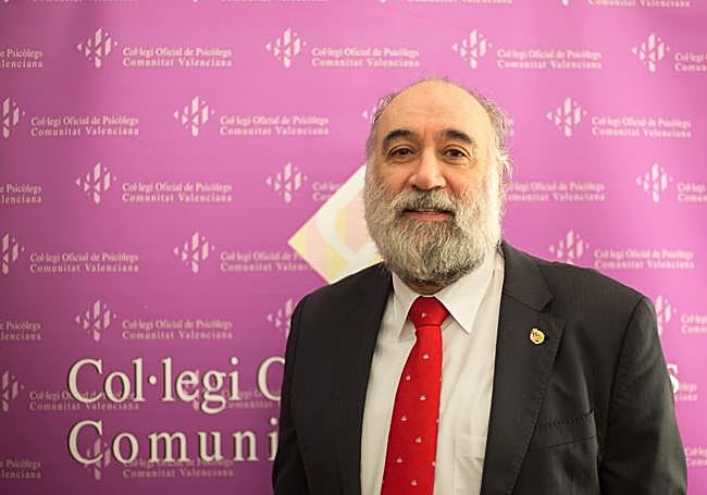 Francisco Santolaya, presidente del Consejo General de la Psicología de España y decano de los psicólogos valencianos.