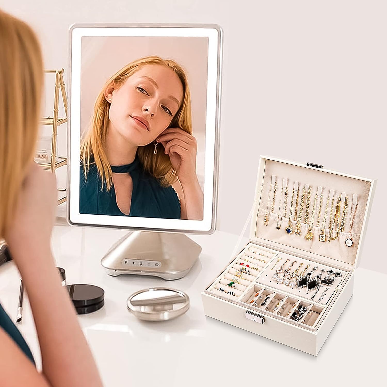 Estos joyeros prácticos y elegantes son una apuesta segura para organizar joyas