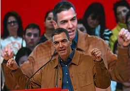 El presidente del Gobierno, Pedro Sánchez, durante un mitin este domingo.