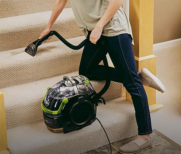 Estos limpiadores de tapicerías son perfectos para el coche y para sofás y alfombras