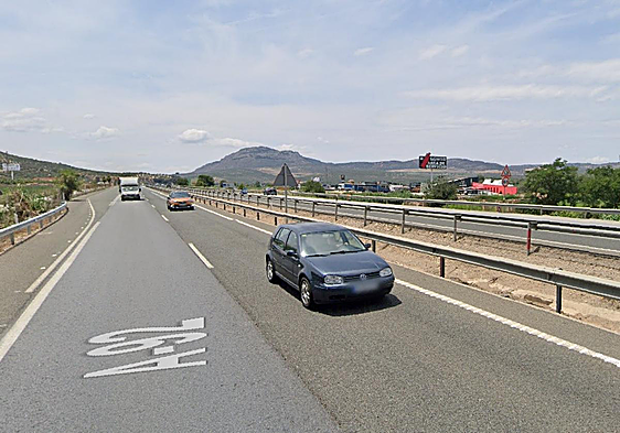 Muere un menor de once años atropellado en la autovía A-92 de Granada